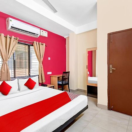 Hotel O Grand Lazeez Hāora Esterno foto