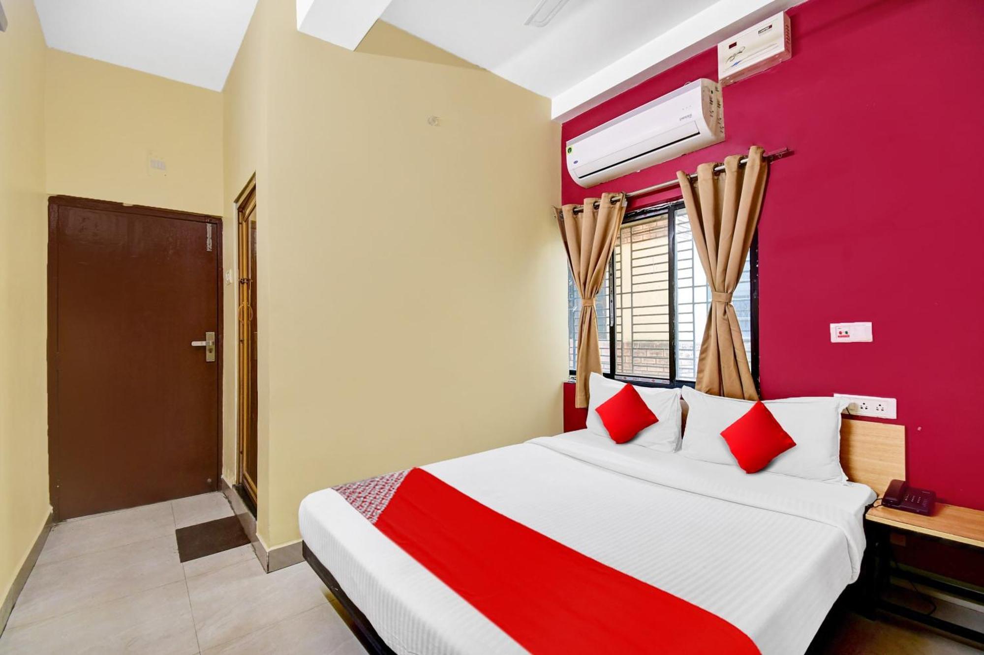 Hotel O Grand Lazeez Hāora Esterno foto